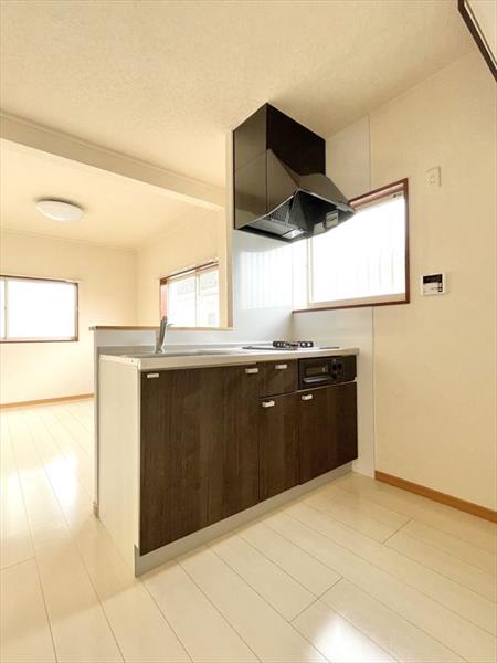 キッチン　システムキッチン（ガス2口）