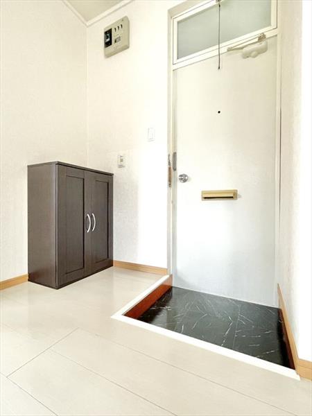 玄関　開放的な玄関