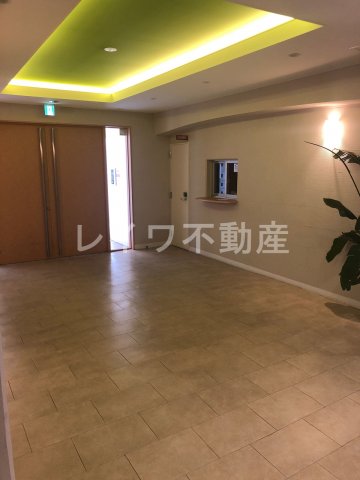 ロビー　ゆとりのあるロビーです