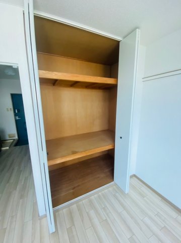 収納　MCハイツII