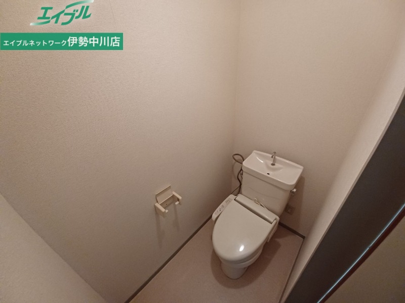 トイレ　同型画像参考