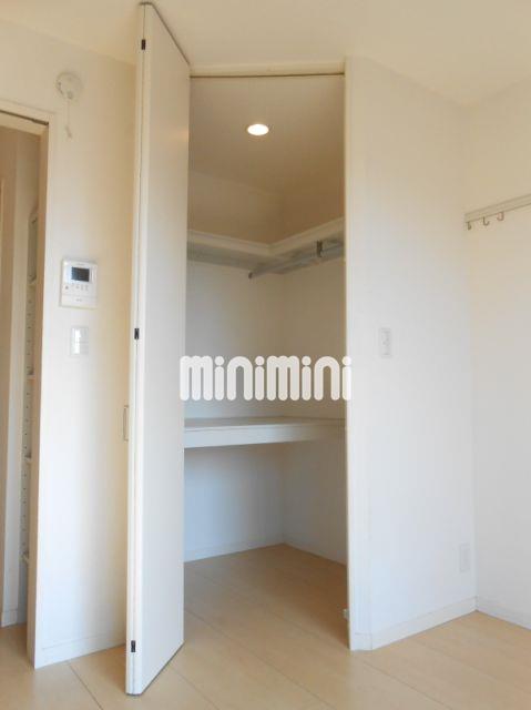 収納　ウォークインクローゼット