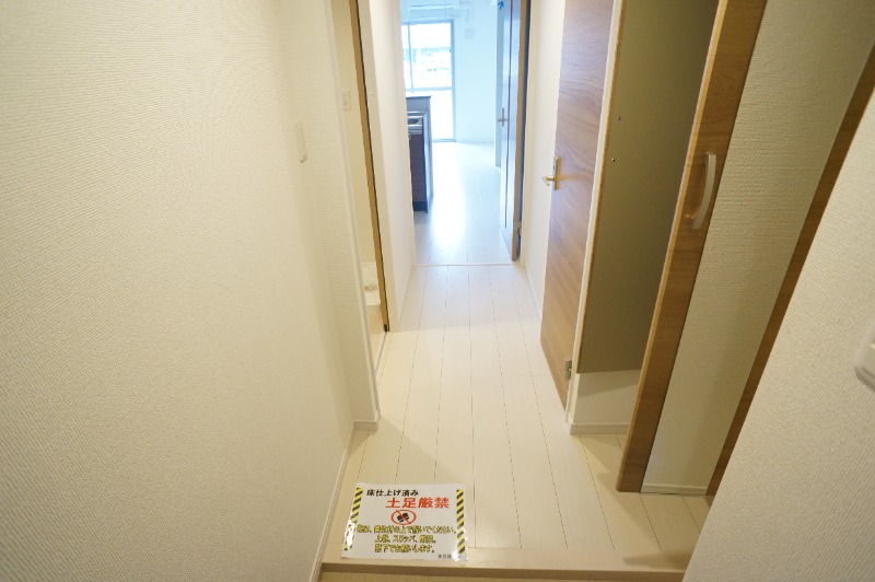 玄関　類似物件写真
