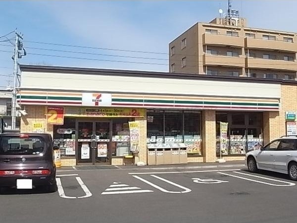コンビニ　セブンイレブン札幌南郷通5丁目北店（コンビニ）まで124m