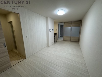 居室・リビング　洋室と合わせて使用可能な広々リビング