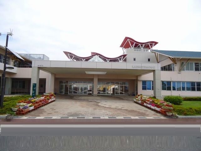 小学校　湯梨浜町立羽合小学校（小学校）まで1900m