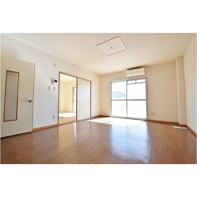 居室・リビング　ＬＤＫ　１１帖