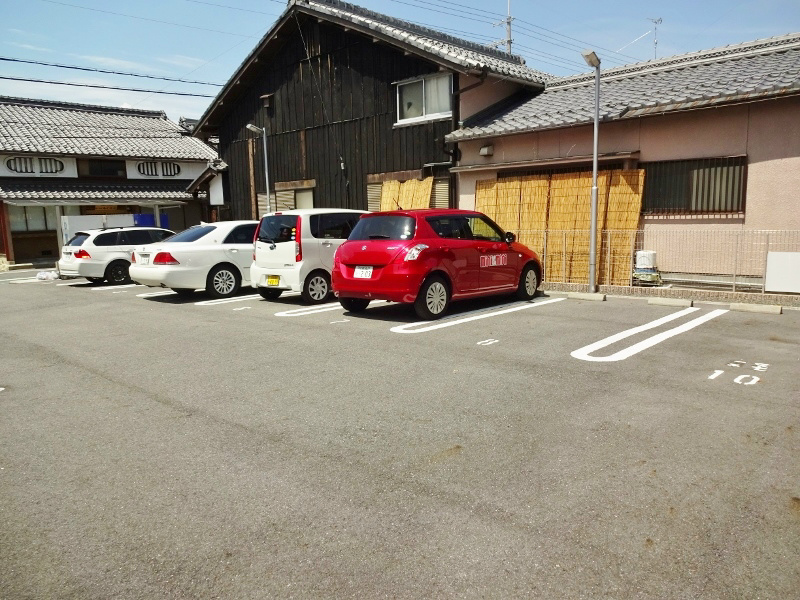 駐車場　駐車場