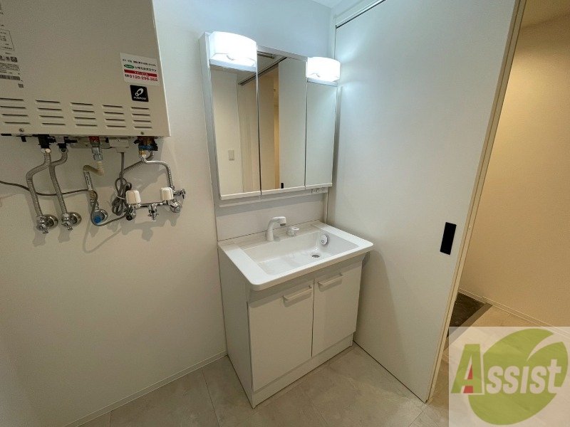 洗面設備　シャンプードレッサーで身支度もラクラクです！