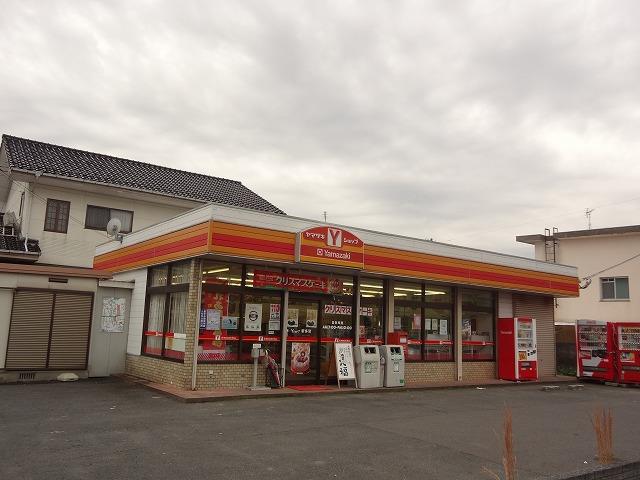 コンビニ　Ｙショップ新多店（コンビニ）まで445m