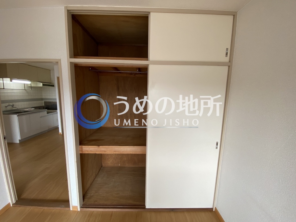 収納　洋室１収納