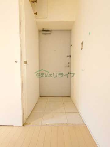 玄関　サンチャリーフ