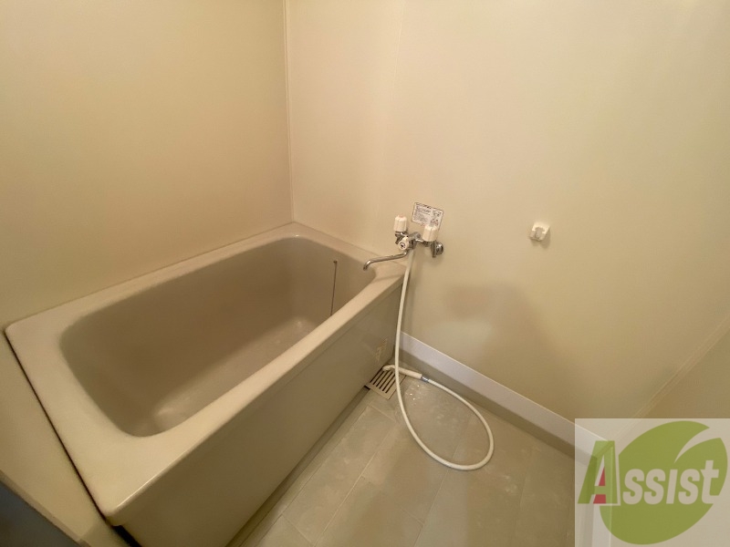 バス・シャワールーム　お風呂です。ゆっくりお風呂につかるのも体に良いですね～