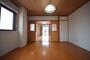 居室・リビング　オールフローリングのお部屋です