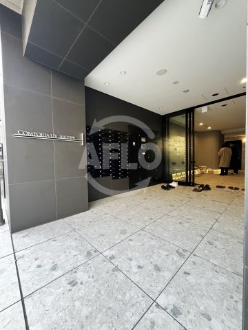 エントランス　コンフォリア・リヴ北浜平野町　エントランス