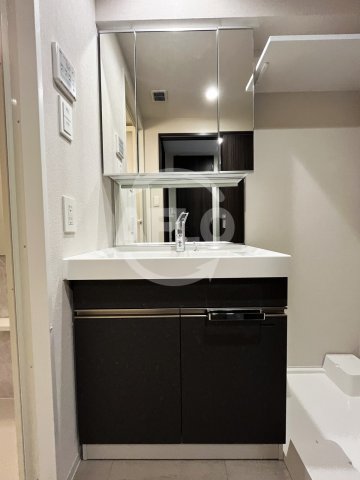 洗面設備　コンフォリア・リヴ北浜平野町　独立洗面台