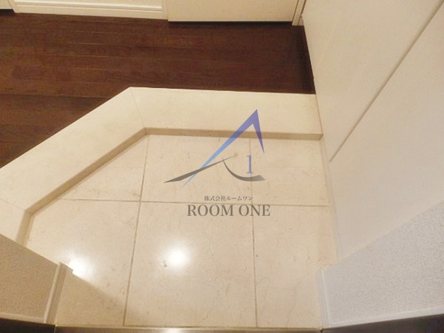 玄関　玄関です。