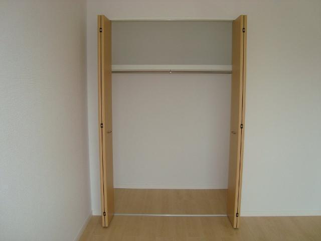 収納　洋室クローゼット