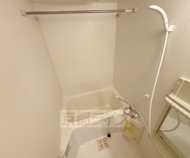 バス・シャワールーム　ゆったりセパレート。