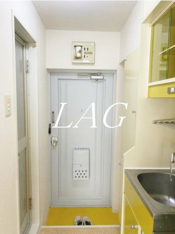 玄関　玄関です。