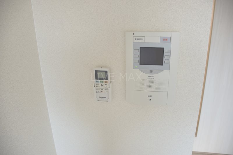 セキュリティ　モニター付きインターホン