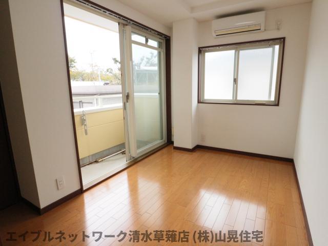 居室・リビング　おしゃれな居間です