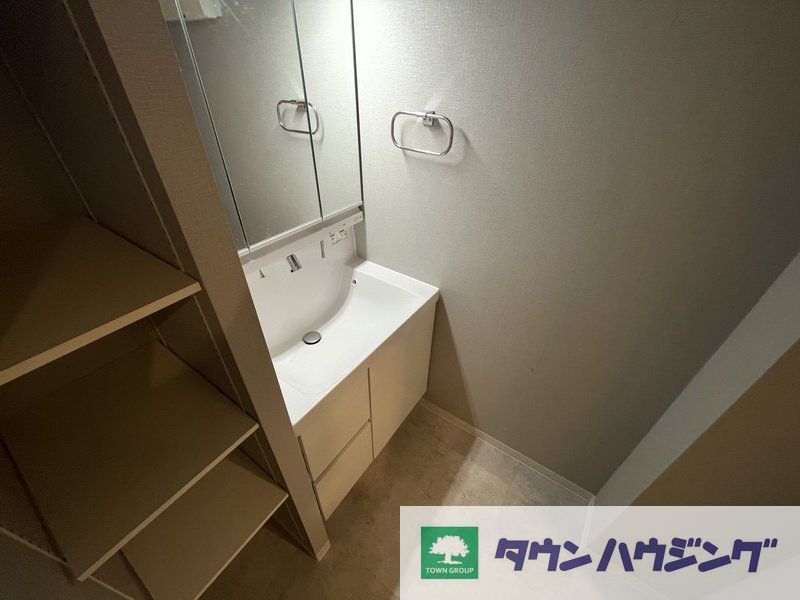 洗面設備　お問合せは(株)タウンハウジングレジデンス事業部までお問合…