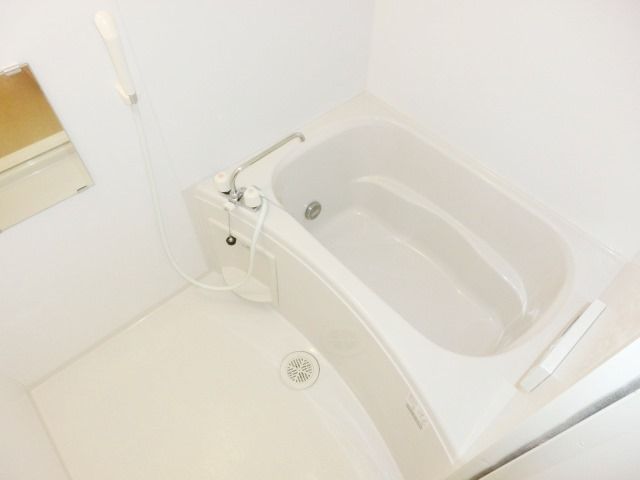 バス・シャワールーム　キレイなバスルーム！