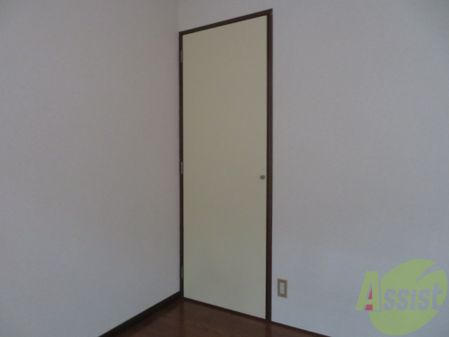 収納　収納場所です。お洋服やお荷物はこちらへ。