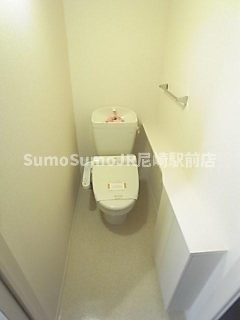 トイレ　ゆったりとした空間のトイレです