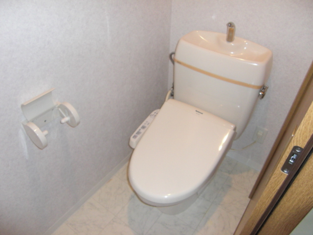 トイレ　モデル