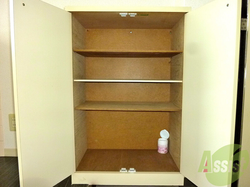 収納　ブーツも入る下駄箱です