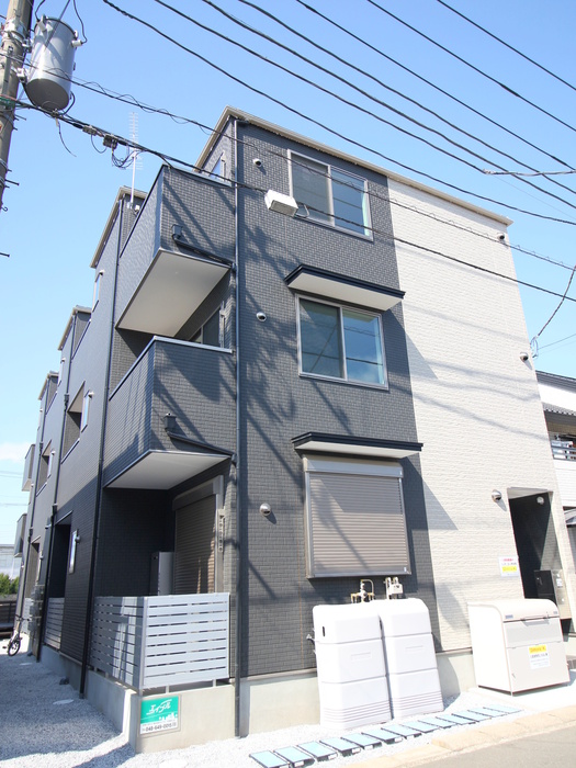 建物外観　建築中