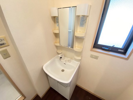 洗面設備　※別部屋の写真です