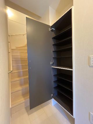 収納　トイレ上部収納（イメージ）