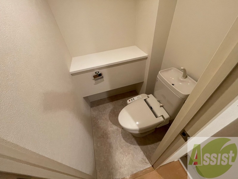 トイレ　トイレははじめからウォシュレット付きです！