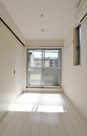 その他設備　エアコン完備で年中快適です