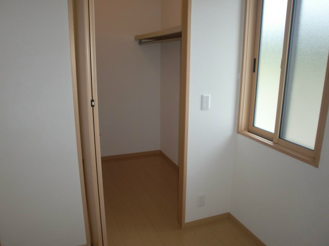 収納　同型タイプ