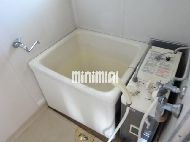 バス・シャワールーム　バランス釜タイプの浴室