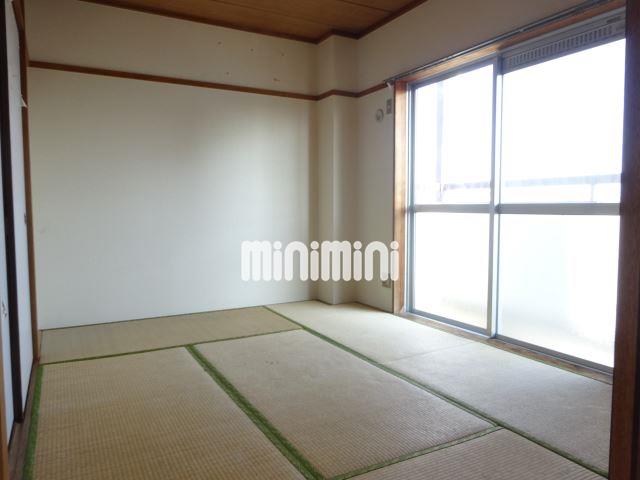 その他部屋・スペース　ベランダ側の和室です