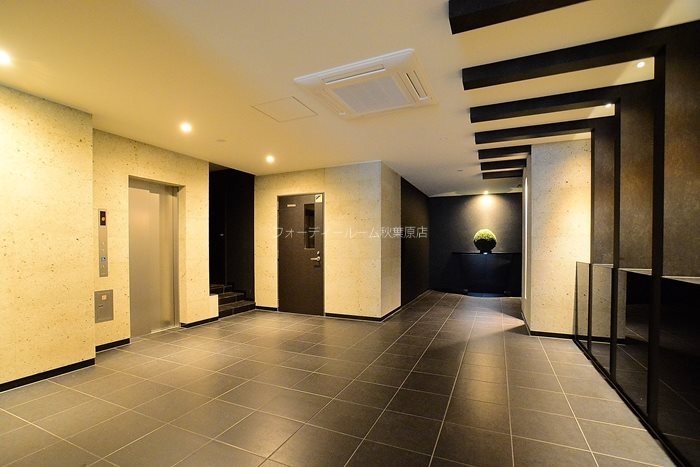 エントランス　《見学予約受付中》シリーズ型分譲賃貸マンション！