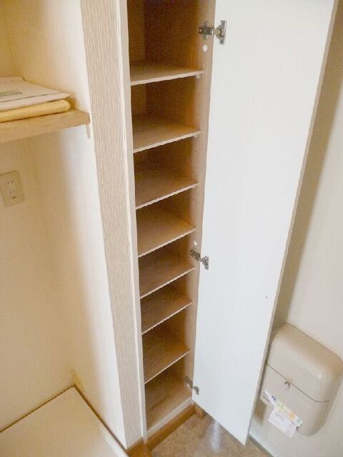 その他設備　下駄箱