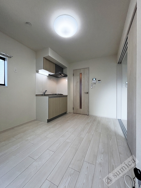 居室・リビング　角部屋となっております♪♪