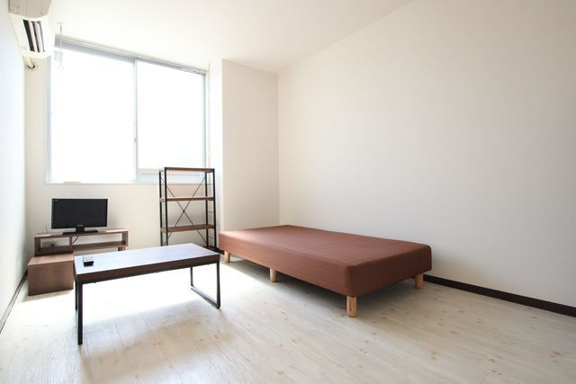 居室・リビング　家具家電付き☆