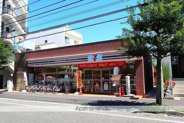 コンビニ　セブンイレブン香川大学正門前（コンビニ）まで220m
