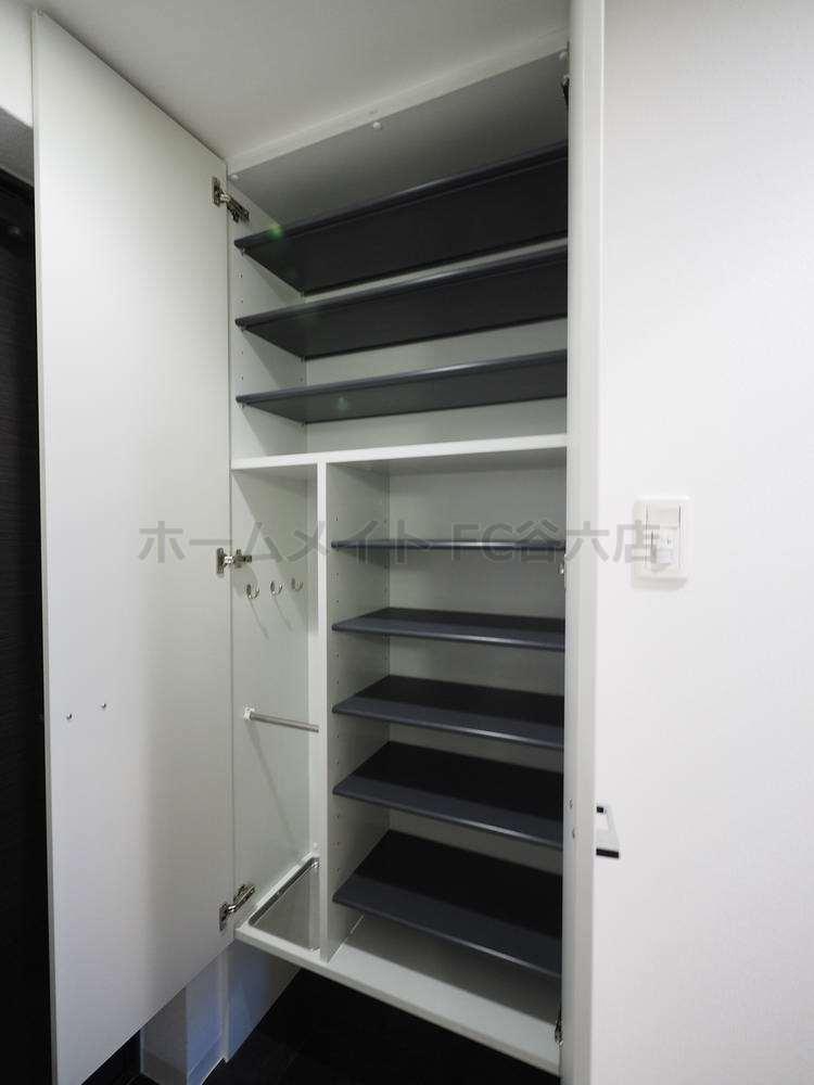 玄関　アーバンフラッツ上町