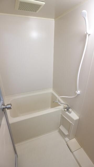 バス・シャワールーム　同じ間取りお部屋の写真