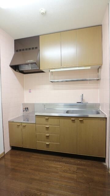 キッチン　同じ間取りお部屋の写真