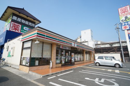 コンビニ　セブンイレブン 橿原醍醐町店（コンビニ）まで557m
