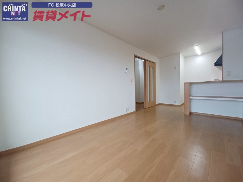 居室・リビング　同物件別部屋のお写真です。